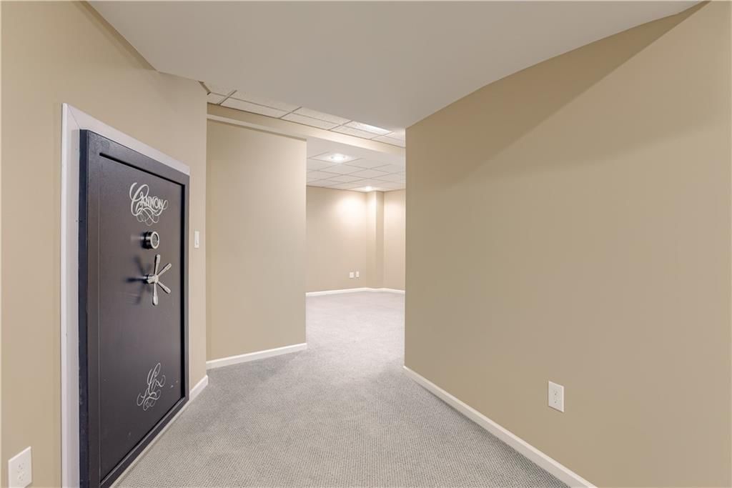 6764 Longview Road — photo 49