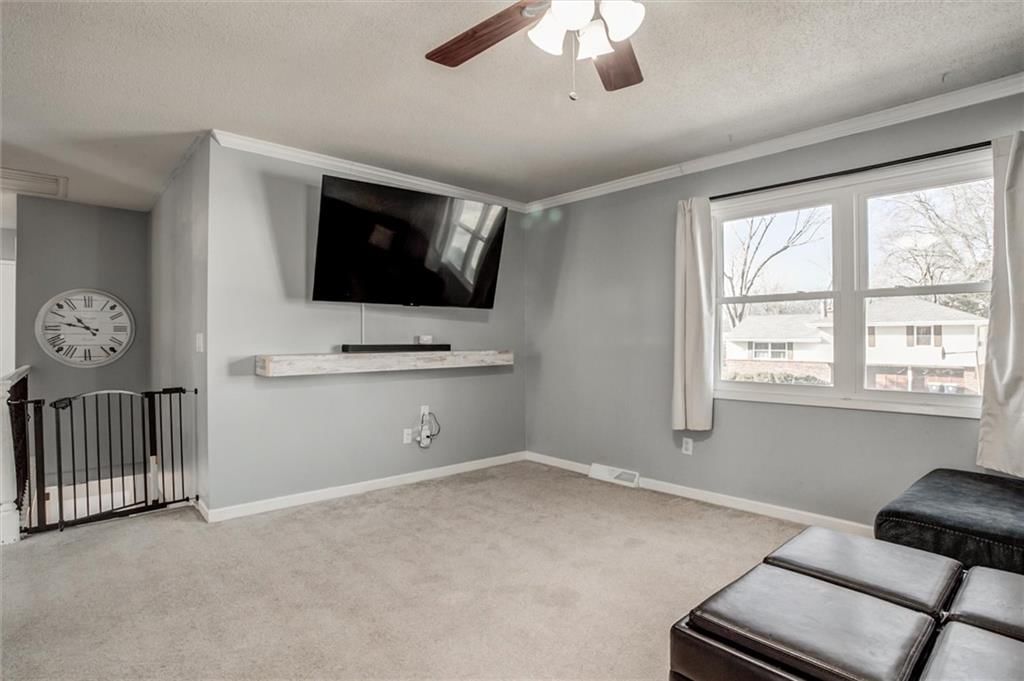 5701 N Denver Avenue — photo 9