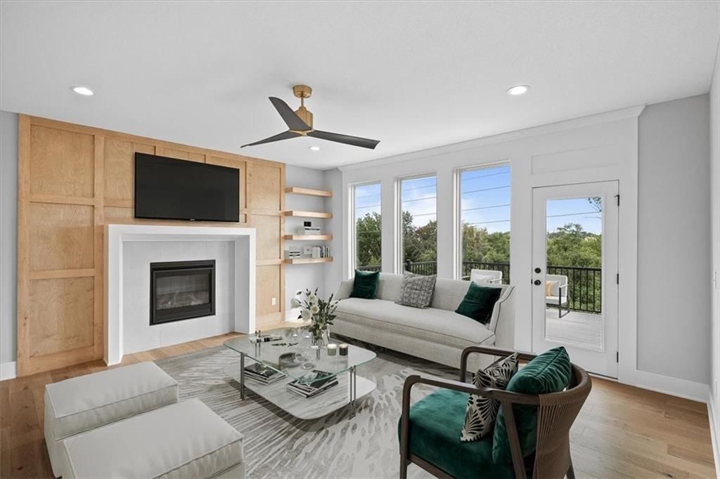 Photo 12 of 37 - 4027 NE Sagamore Drive