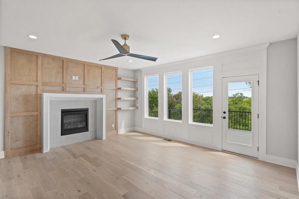 Photo 13 of 37 - 4027 NE Sagamore Drive