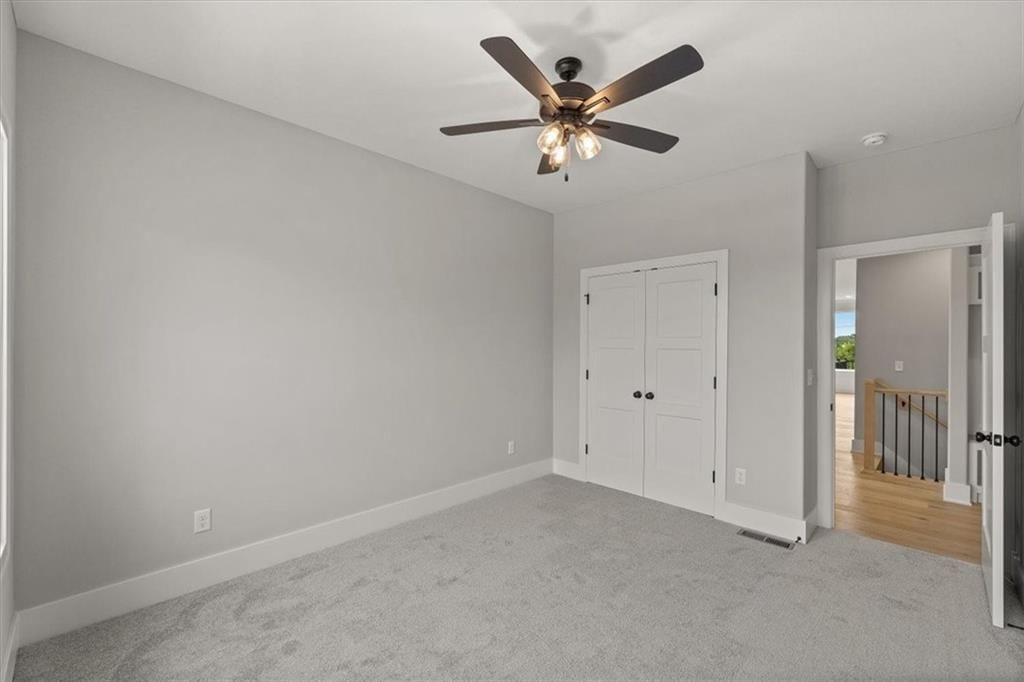 Photo 31 of 37 - 4027 NE Sagamore Drive
