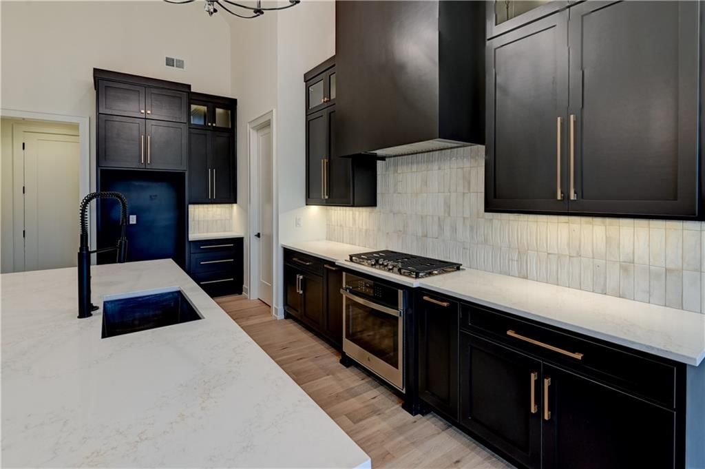 3903 W 84th Terrace — photo 25