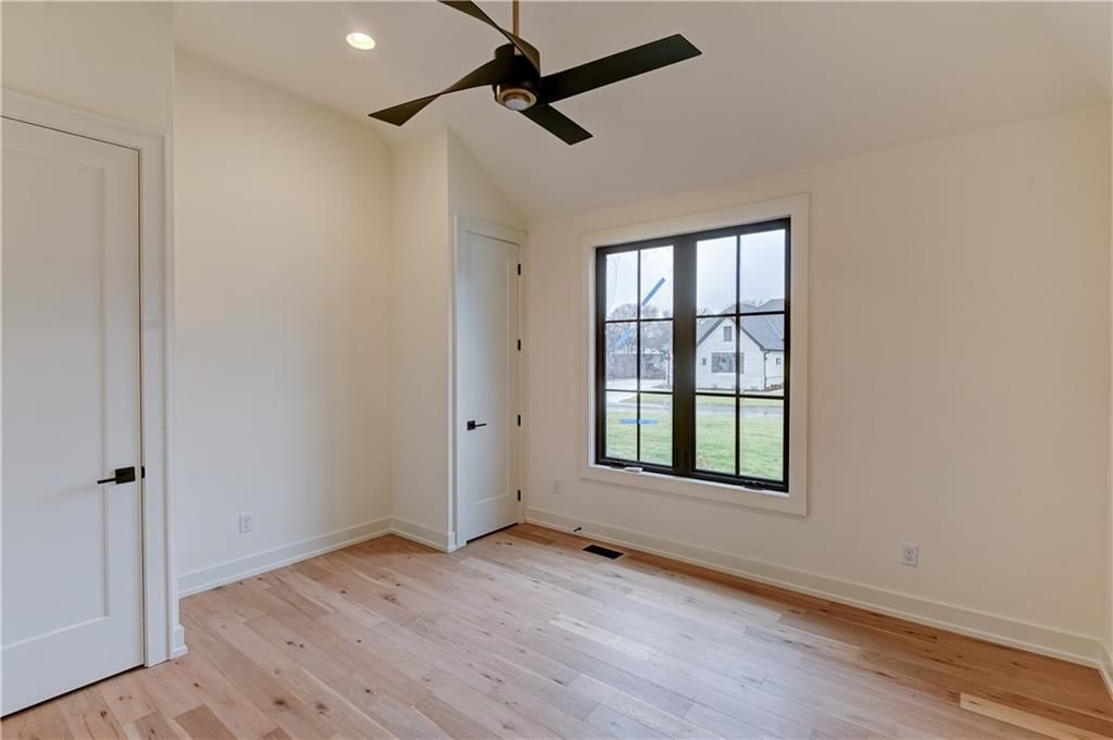 3903 W 84th Terrace — photo 34
