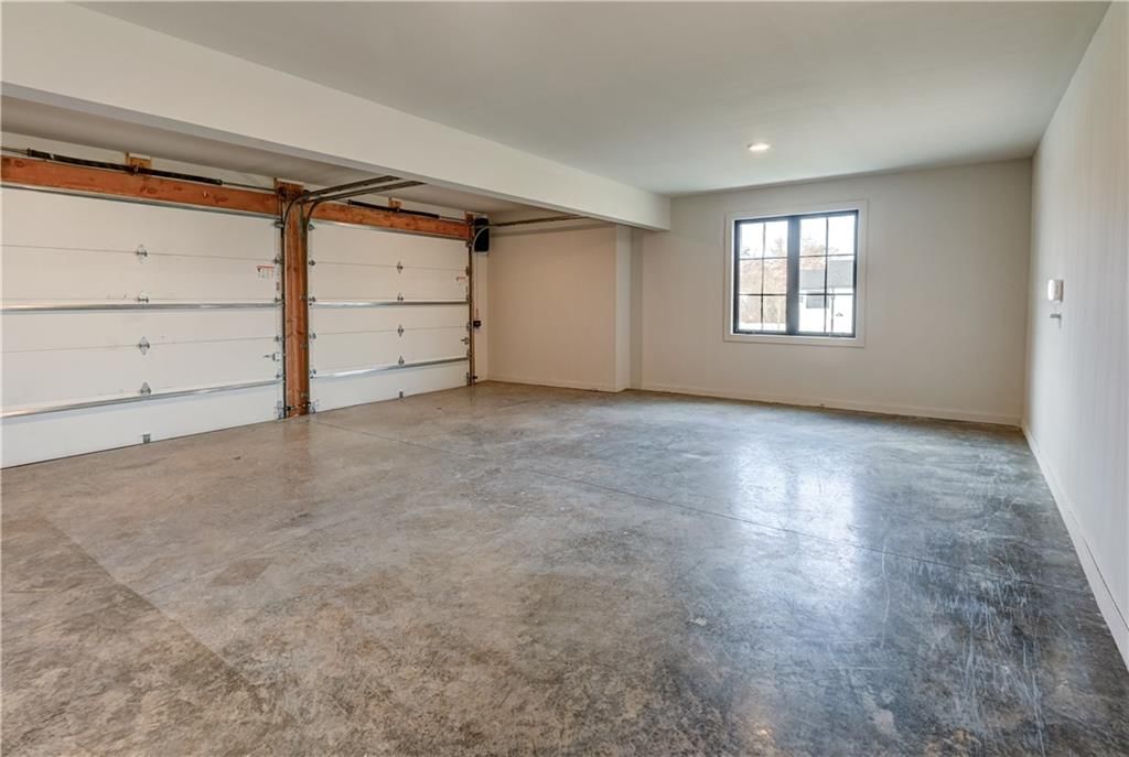 Photo 44 of 53 - 3907 W 84th Terrace