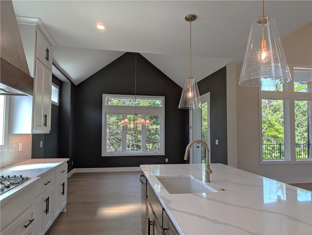 17008 Hayes Street — photo 10