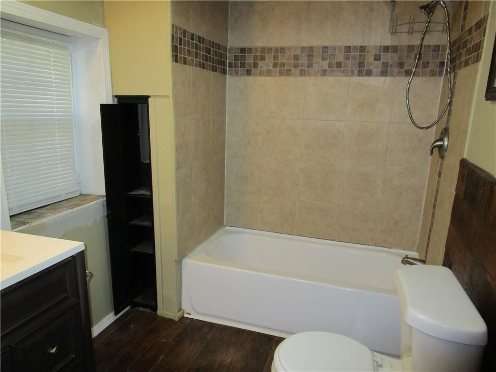 5500 NE 44th Terrace — photo 6