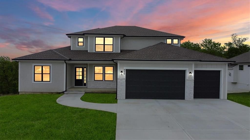 502 Blackhawke Drive — photo 1