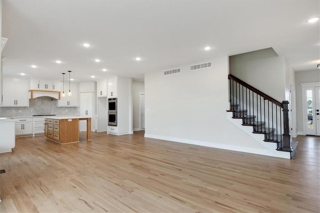 502 Blackhawke Drive — photo 6