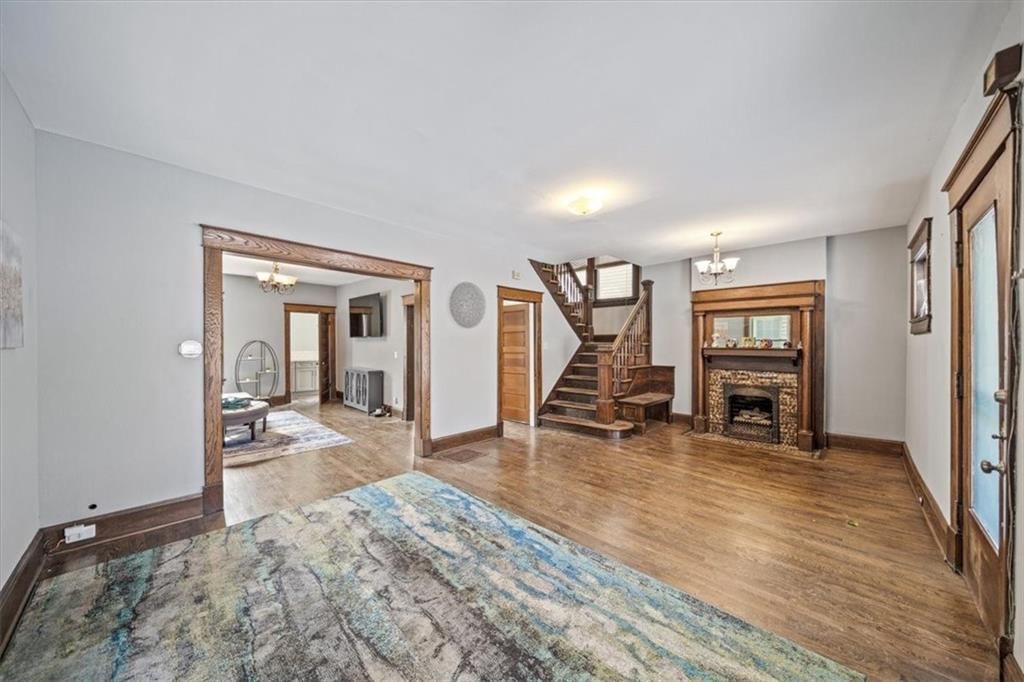 1225 W 40TH Street — photo 7