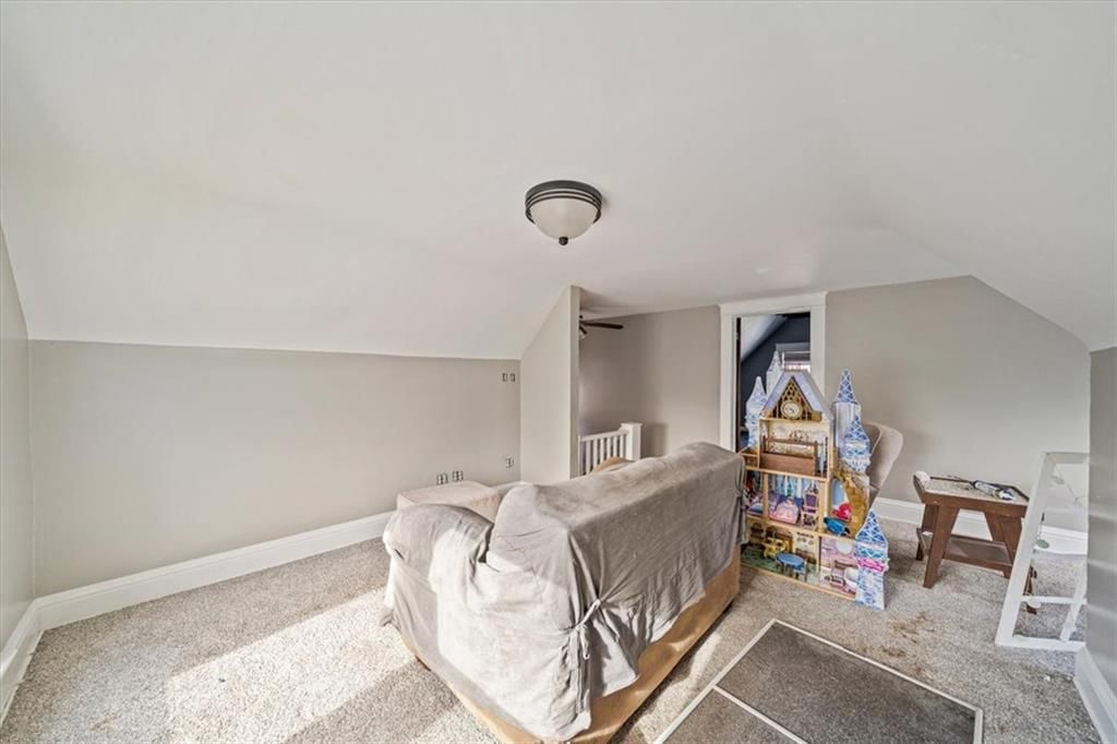 1225 W 40TH Street — photo 21