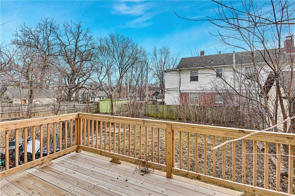 1225 W 40TH Street — photo 23
