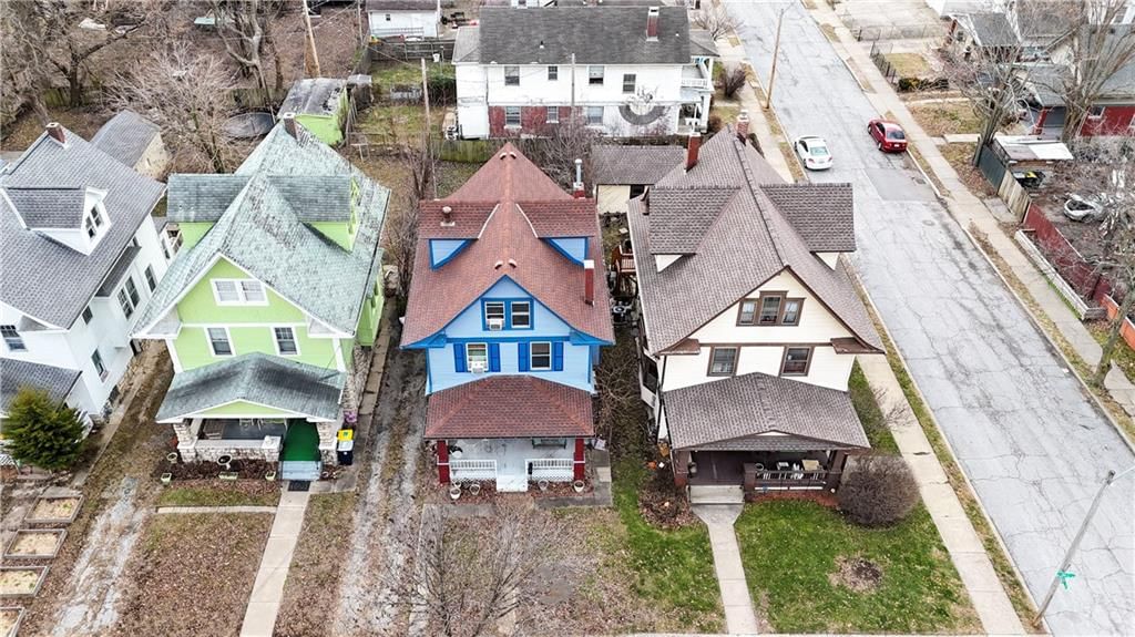 1225 W 40TH Street — photo 27