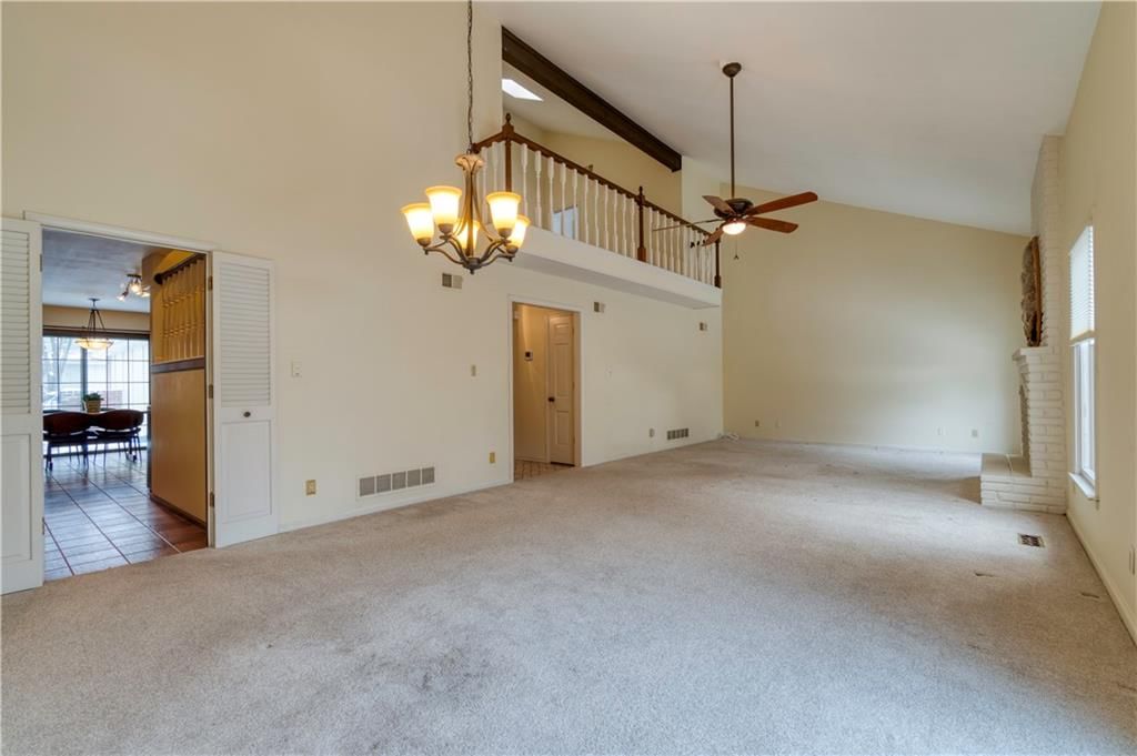 12884 Cambridge Circle — photo 13