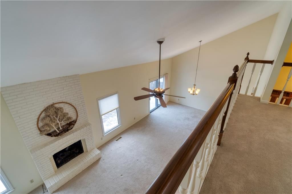12884 Cambridge Circle — photo 25