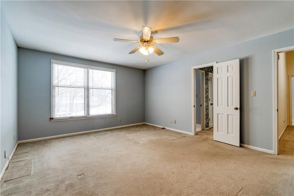 12884 Cambridge Circle — photo 27