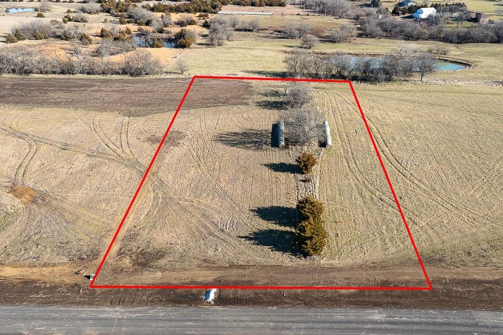Lot 27 235th Street — photo 1
