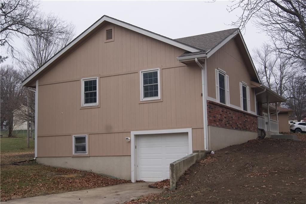 609 N Halsey Street — photo 2