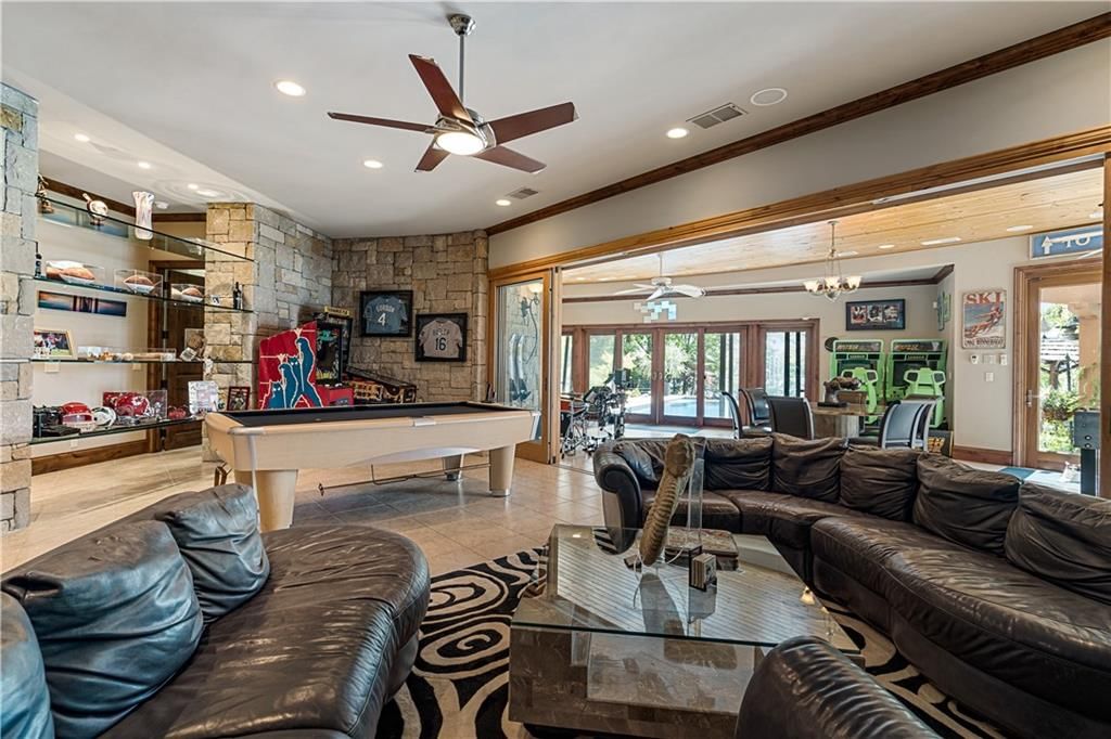 472 N Winnebago Drive — photo 31