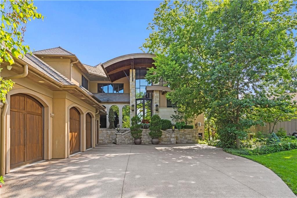 472 N Winnebago Drive — photo 54