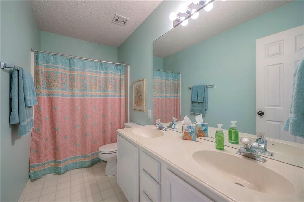9209 N Holmes Court — photo 30