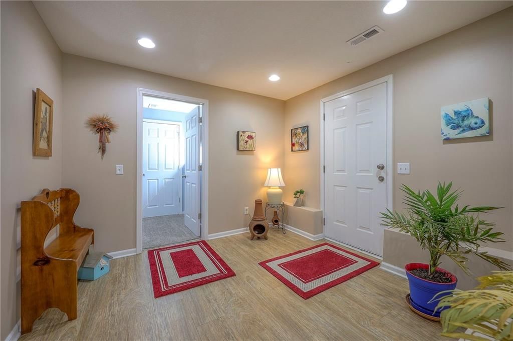 9209 N Holmes Court — photo 38