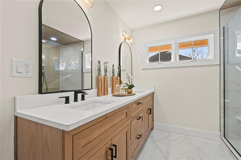 10318 Sagamore Lane — photo 27