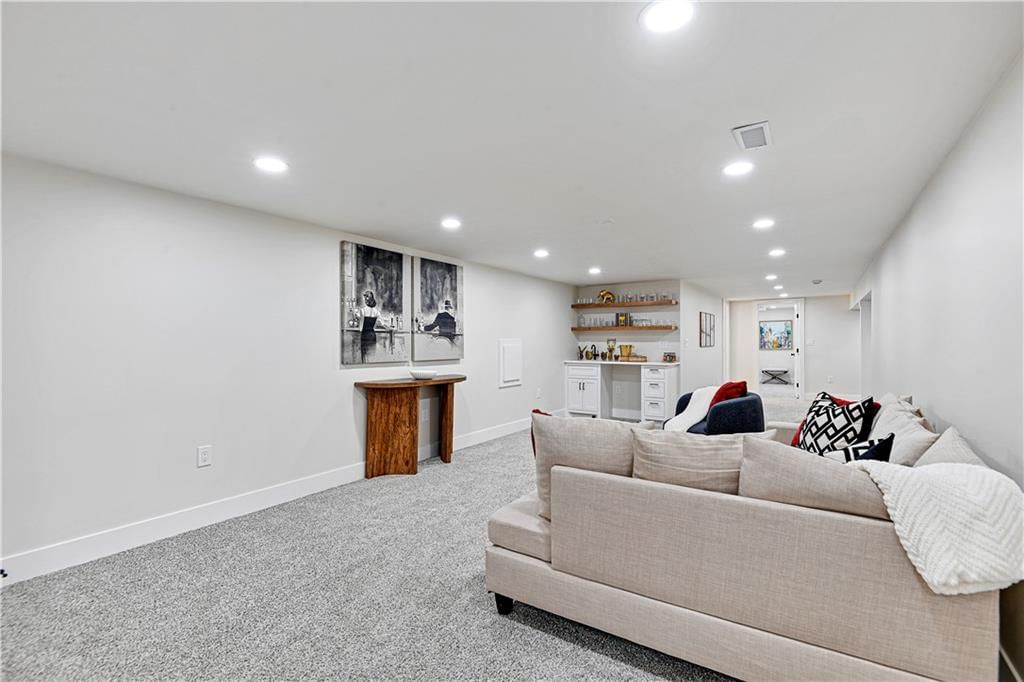 10318 Sagamore Lane — photo 37