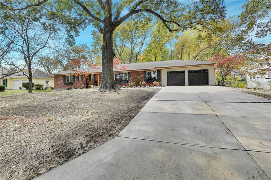10318 Sagamore Lane — photo 46