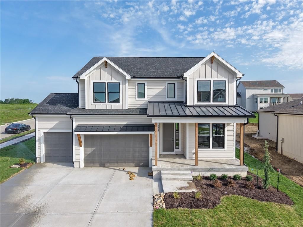 1712 SW Arbormist Drive, Lee's Summit, MO