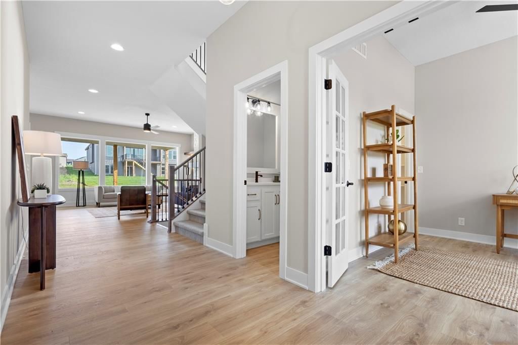 1712 SW Arbormist Drive — photo 5