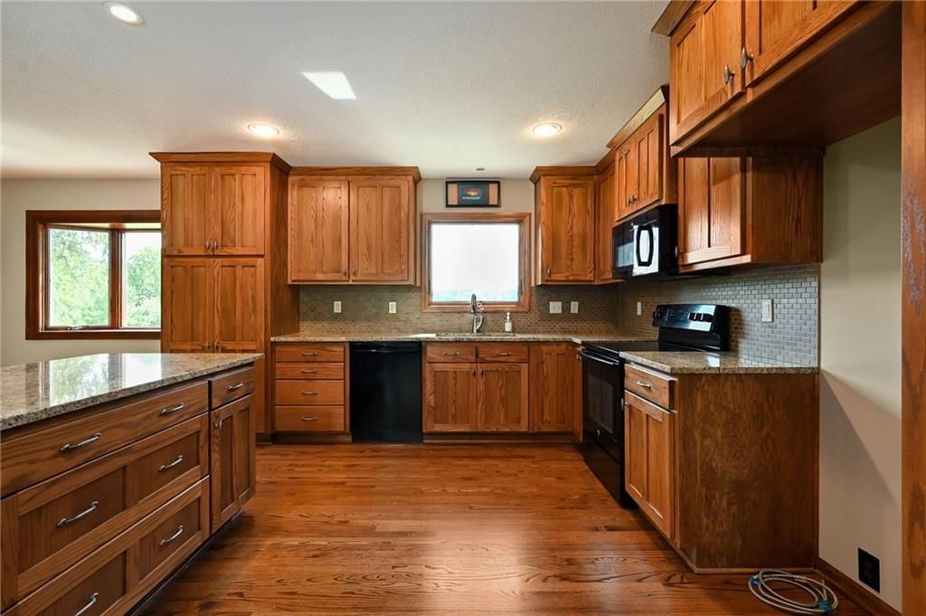 3385 W 183rd Street — photo 18