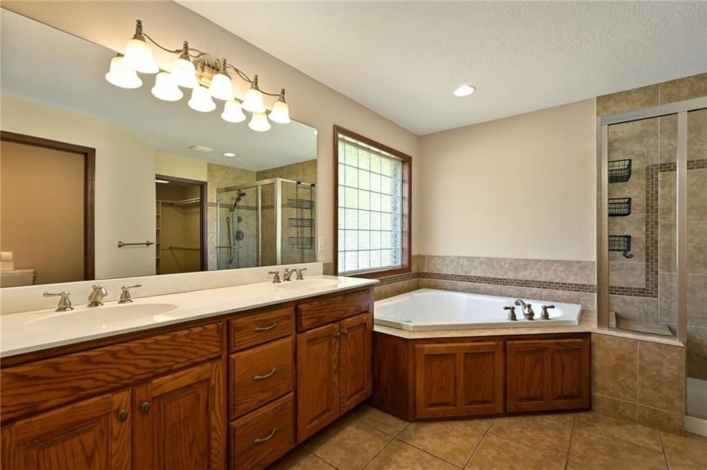 3385 W 183rd Street — photo 25