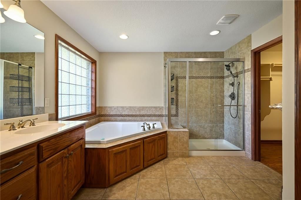 3385 W 183rd Street — photo 26