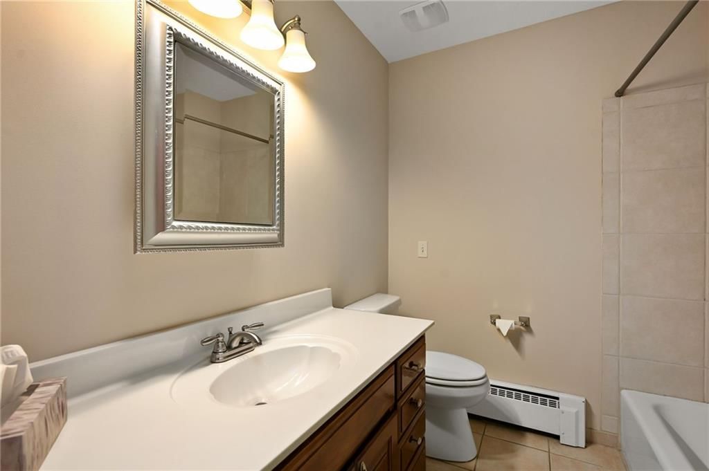 3385 W 183rd Street — photo 33