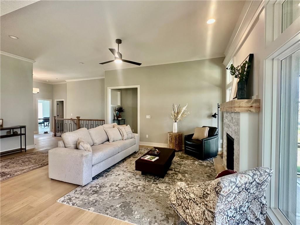 7050 NW Yulich Court — photo 3