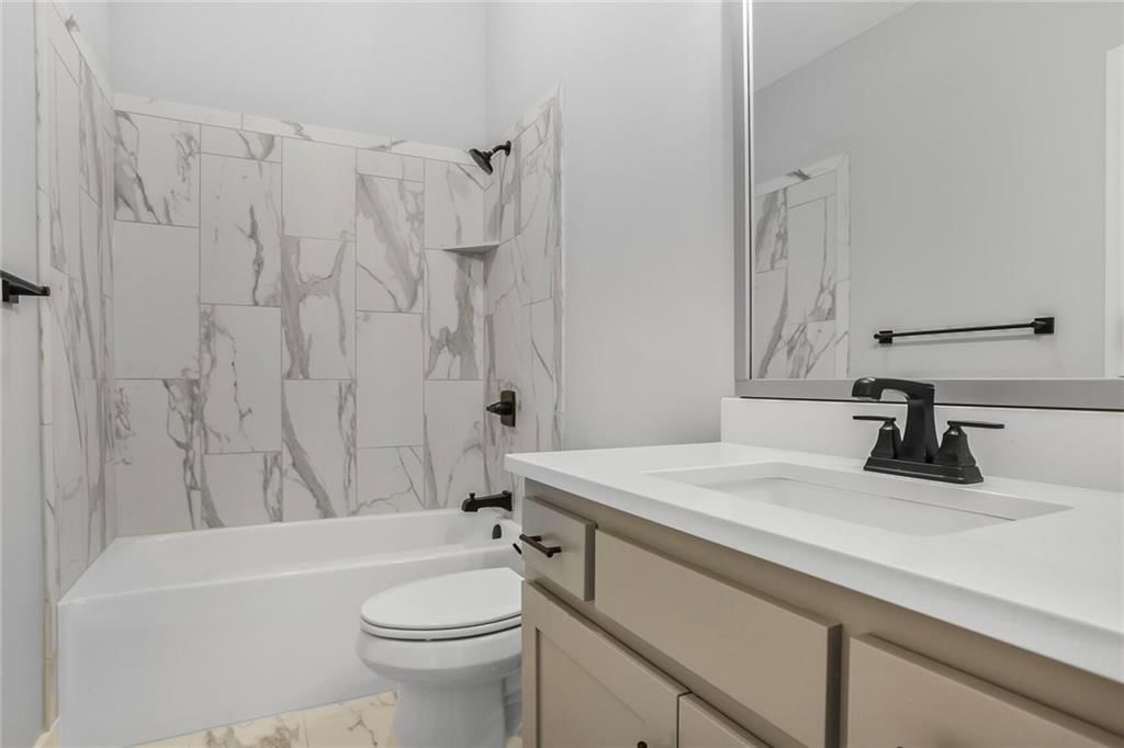 7050 NW Yulich Court — photo 29