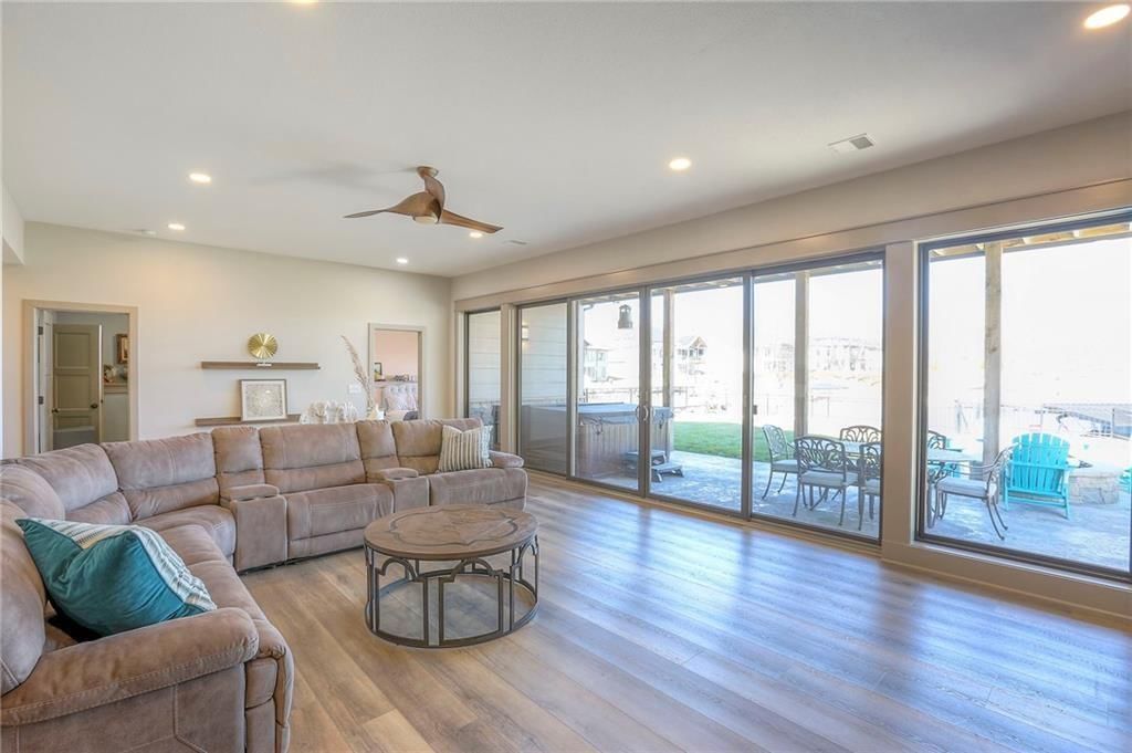 514 S Shore Drive — photo 33