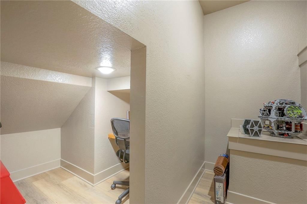 514 S Shore Drive — photo 40