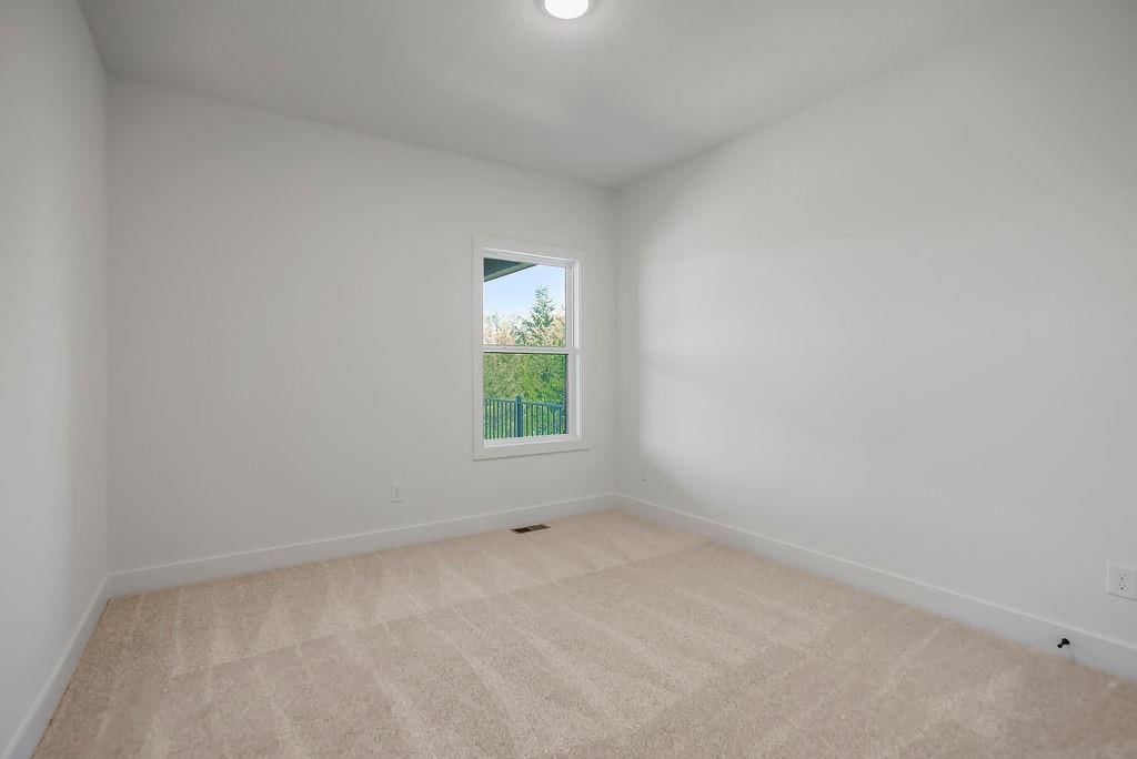 11468 S Violet Street — photo 19