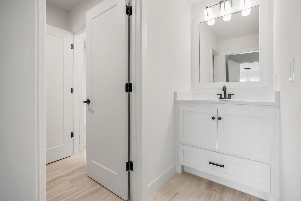 11468 S Violet Street — photo 39