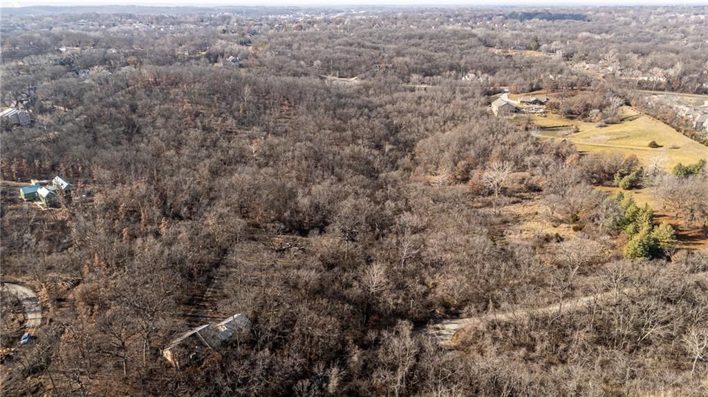 6405 NW Daggett Road, Kansas City, MO: listing photo 3