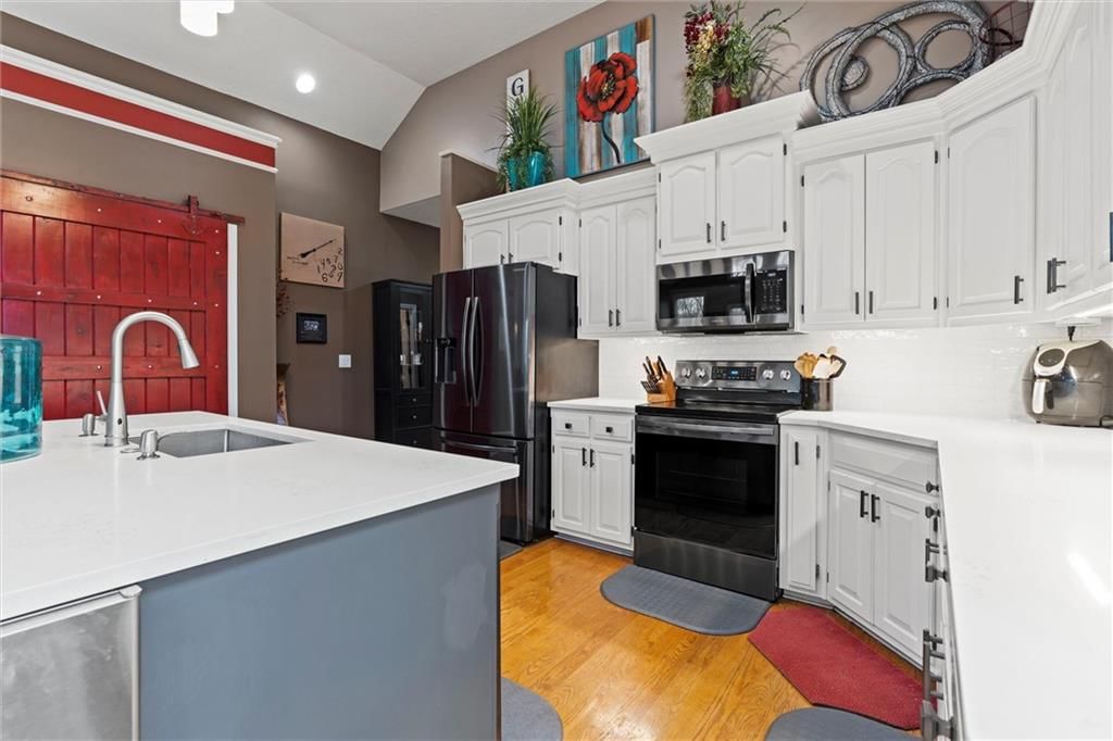 26296 Hospital Drive — photo 23