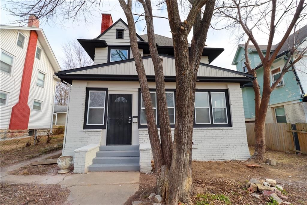 2049 N Tremont Street — photo 2