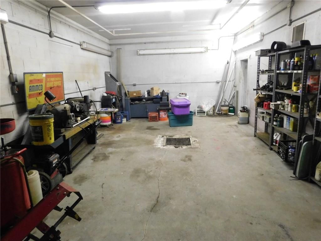 825 E Atkinson Avenue — photo 9