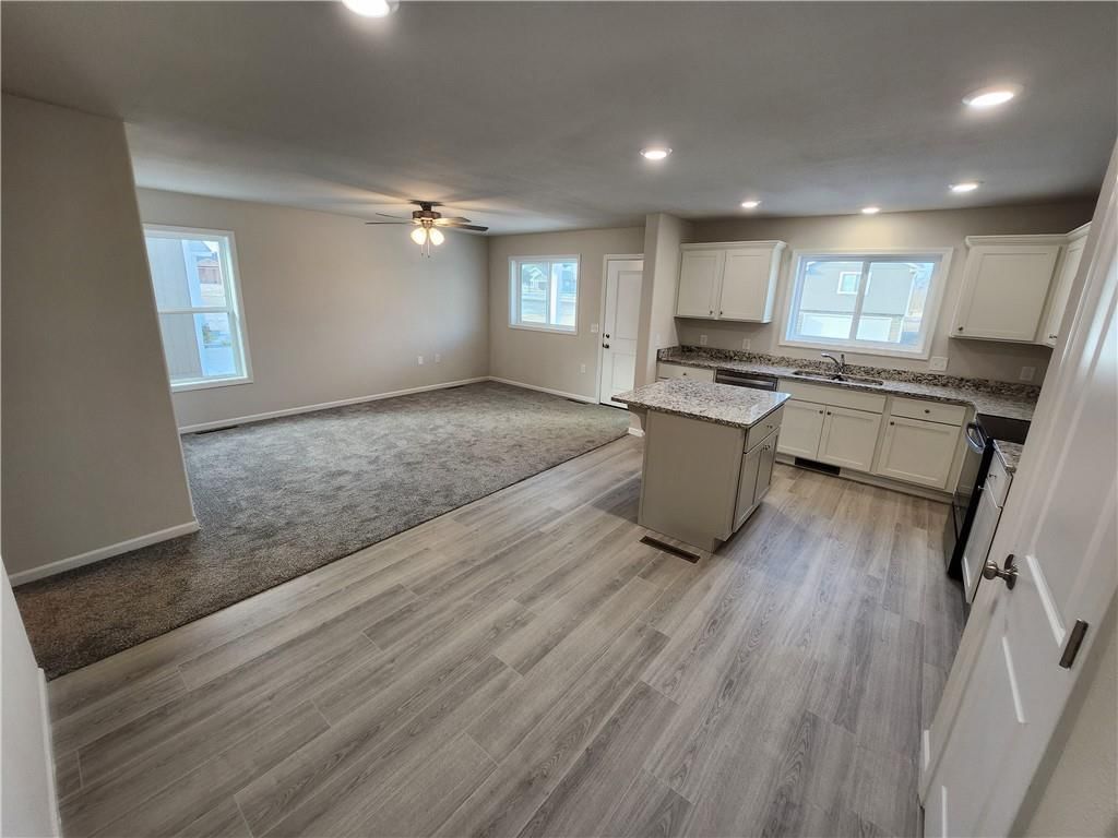 131 McCartney Lane — photo 5