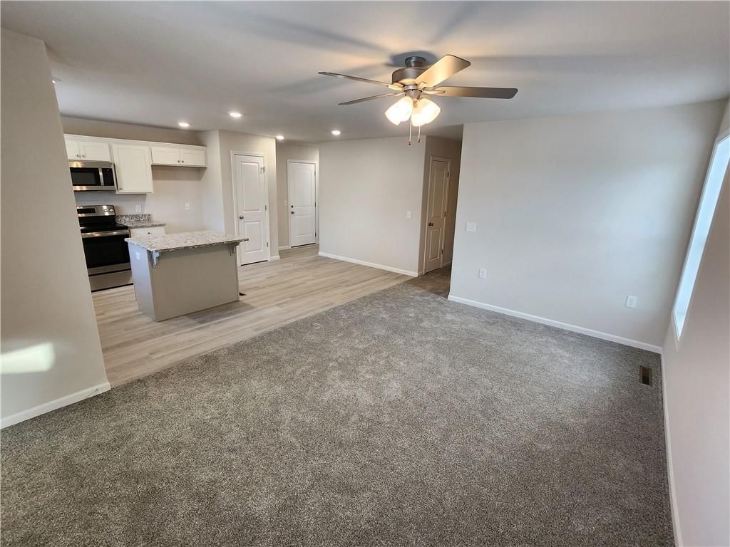 131 McCartney Lane — photo 8