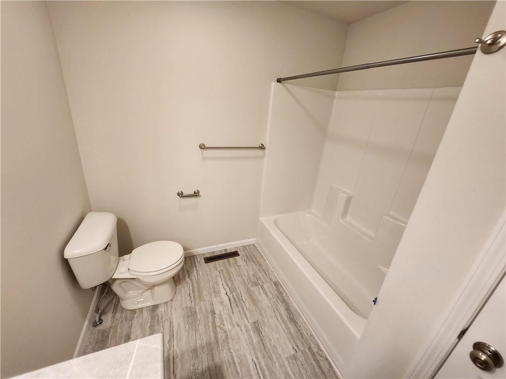 131 McCartney Lane — photo 27
