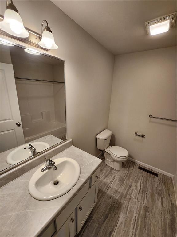 131 McCartney Lane — photo 29