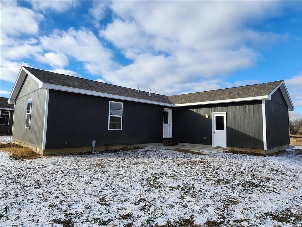 131 McCartney Lane — photo 32