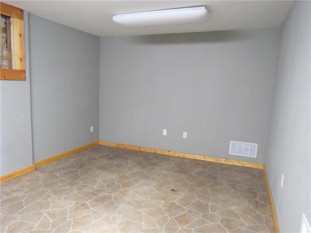 1201 N Alanthus Highway — photo 13